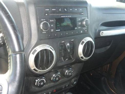 Used 2011 Jeep Wrangler Unlimited 70th Anniversary w/ Dual Top Group image 22