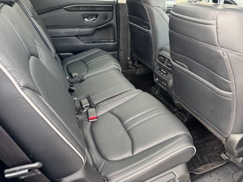 Used 2023 Honda Pilot Elite image 19