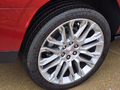 New 2026 GMC Yukon Denali w/ Denali Reserve Package image 5