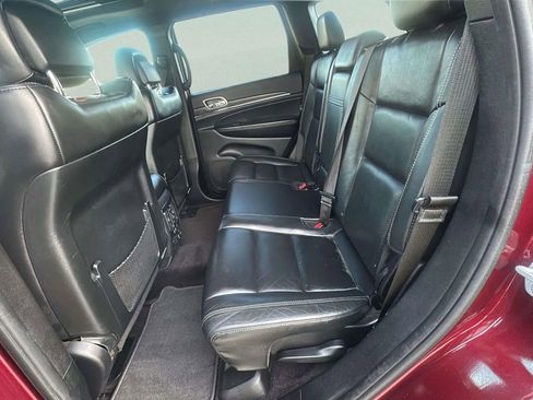 Used 2017 Jeep Grand Cherokee Limited image 18