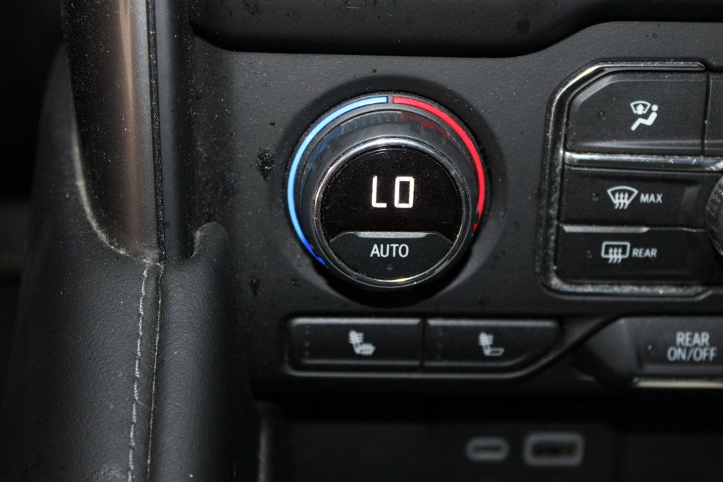 Used 2024 Chevrolet Tahoe Z71 w/ Luxury Package AWD/4WD image 32