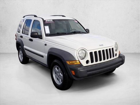 Used 2007 Jeep Liberty Sport image 6