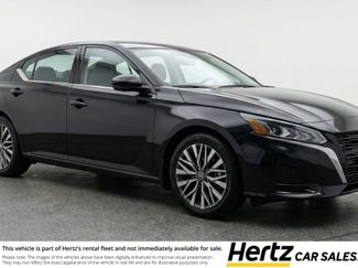 Used 2025 Nissan Altima 2.5 SV video 1