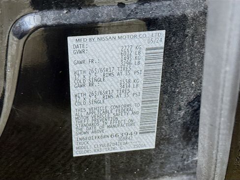 Used 2024 Nissan Frontier SV image 30