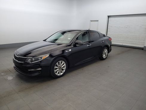 Used 2017 Kia Optima EX FWD image 2