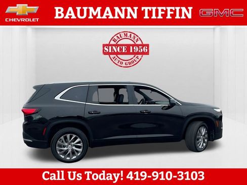 Used 2025 Buick Enclave Preferred AWD/4WD image 8