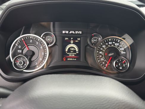 Used 2024 RAM 2500 Big Horn w/ Bed Utility Group image 28