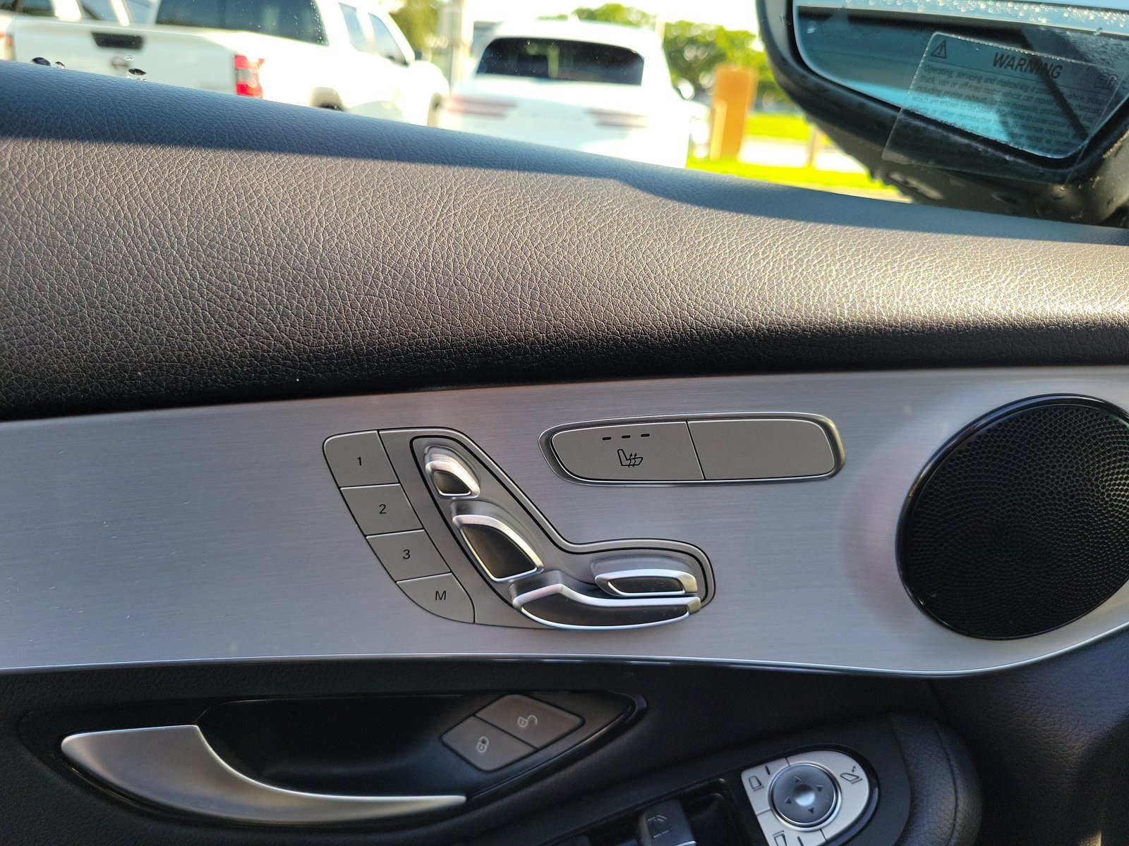 Used 2022 Mercedes-Benz GLC 300 image 17