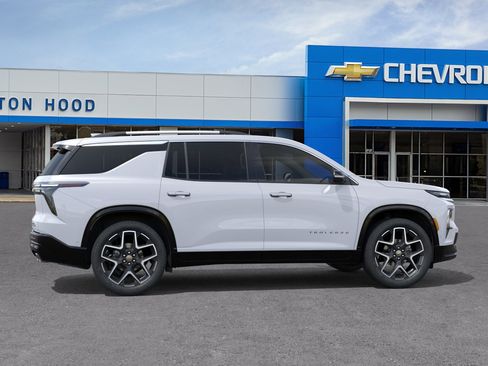 New 2026 Chevrolet Traverse High Country FWD image 5