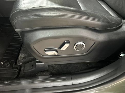 Used 2024 Hyundai Santa Fe Limited AWD/4WD image 12