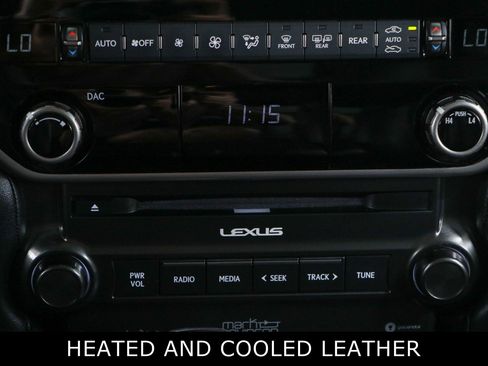 Used 2023 Lexus GX 460 Premium w/ Accessory Package AWD/4WD image 21