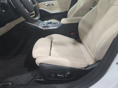 Used 2026 BMW 330i Sedan w/ Convenience Package RWD image 23