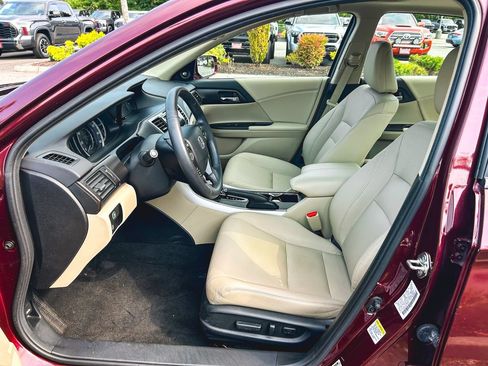 Used 2015 Honda Accord EX-L image 12