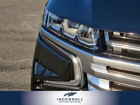 Used 2024 Chevrolet Suburban High Country image 12