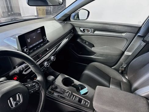 Used 2024 Honda Civic Sport image 5
