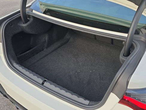 Used 2023 BMW M440i Coupe w/ Premium Package image 12