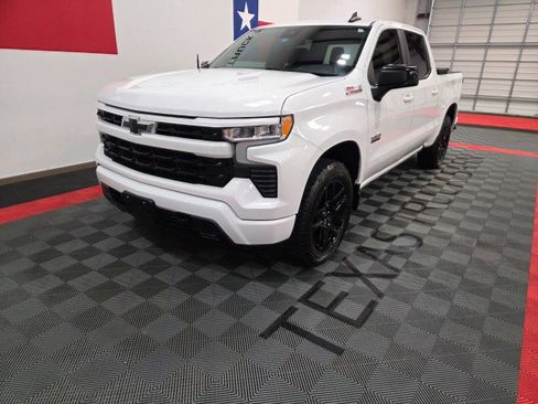 Used 2022 Chevrolet Silverado 1500 RST AWD/4WD image 4