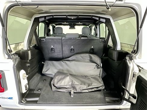 Used 2024 Jeep Wrangler Unlimited Sahara image 30