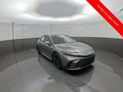New 2026 Toyota Camry SE w/ Convenience Package