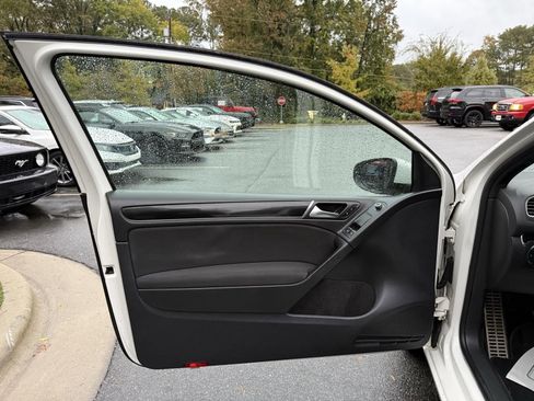 Used 2011 Volkswagen GTI Autobahn image 15