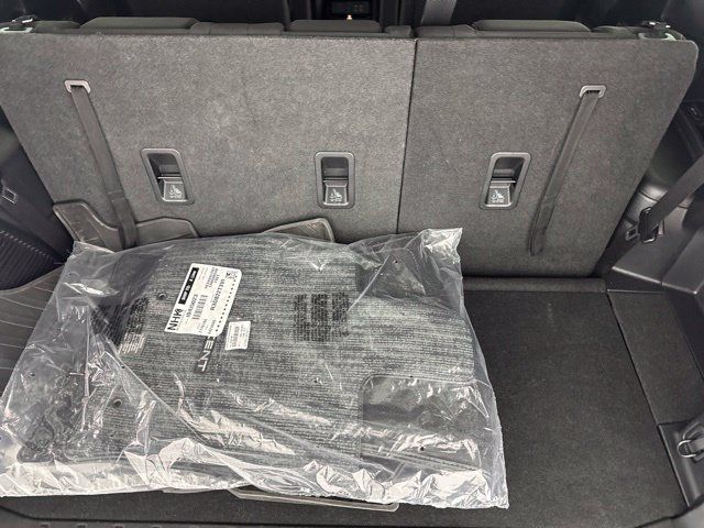 Used 2025 Subaru Ascent Premium AWD/4WD image 26