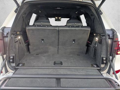 Used 2025 BMW X7 xDrive40i w/ M Sport Package image 6