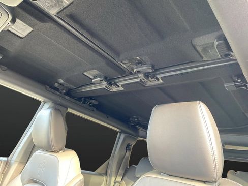 New 2025 Ford Bronco Outer Banks w/ Sasquatch Package image 7