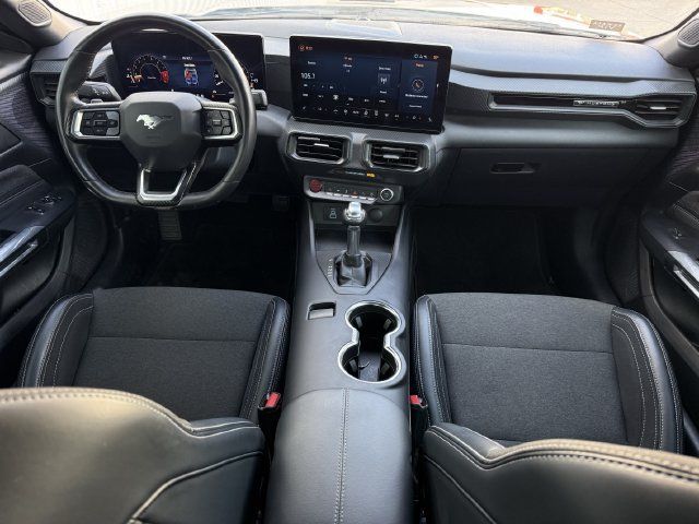 Used 2025 Ford Mustang GT RWD image 9