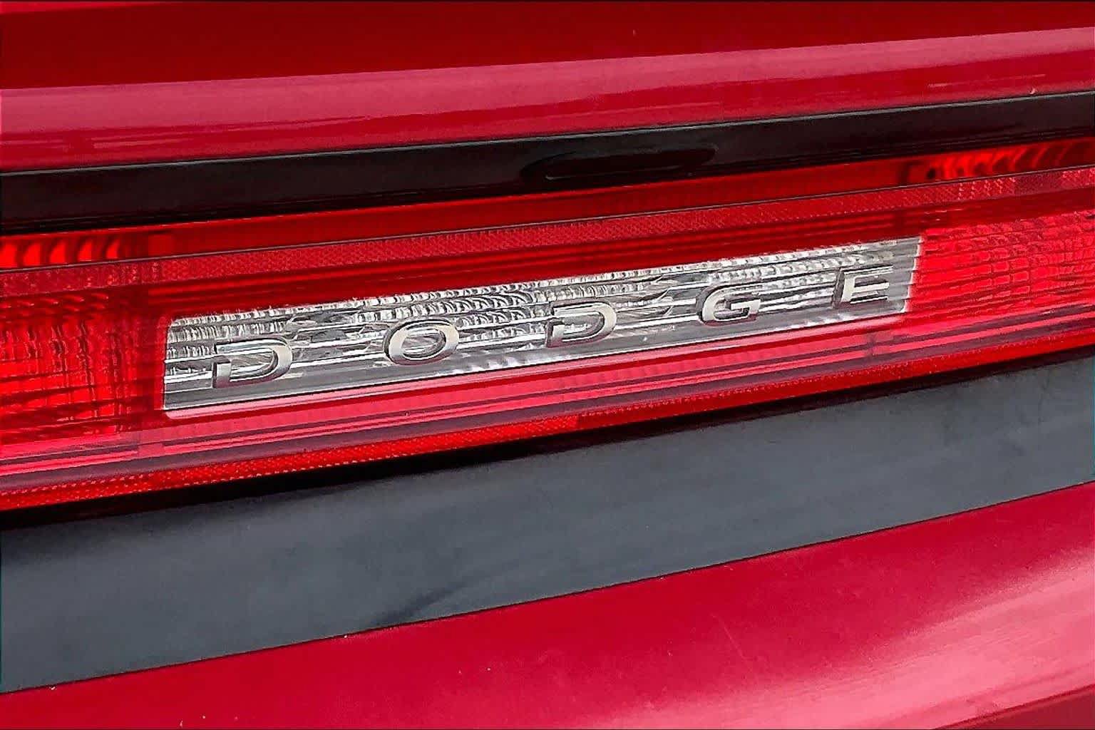 Used 2012 Dodge Challenger SXT RWD image 27
