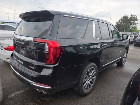 Used 2026 GMC Yukon Denali w/ Denali Reserve Package AWD/4WD image 5