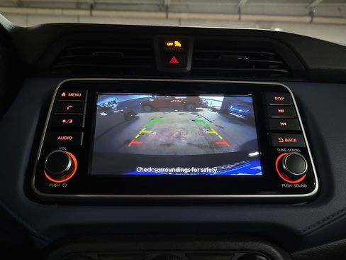 Used 2023 Nissan Versa SV image 28