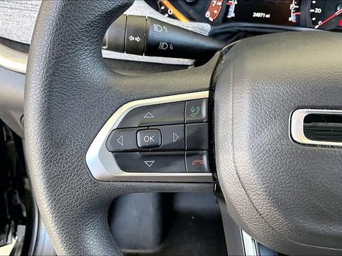 Used 2025 Jeep Compass Sport w/ Mopar Graphics Package AWD/4WD image 10