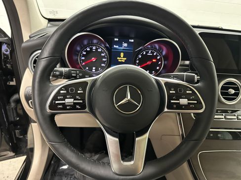 Used 2020 Mercedes-Benz GLC 300 4MATIC image 19