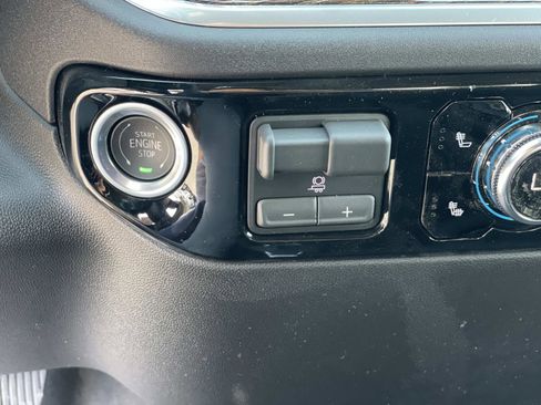 New 2026 GMC Sierra 2500 SLE w/ SLE Value Package; image 17