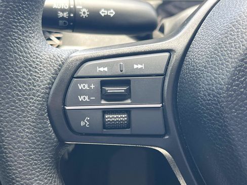 Certified 2025 Honda Accord LX image 9