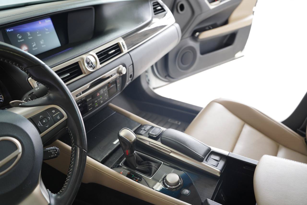 Used 2016 Lexus GS 200t RWD image 18