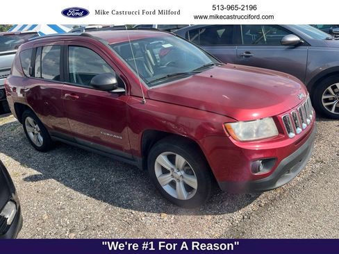 Used 2011 Jeep Compass Latitude AWD/4WD image 3