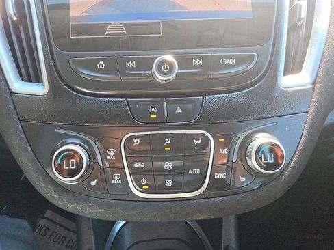 Used 2023 Chevrolet Malibu LT FWD image 30