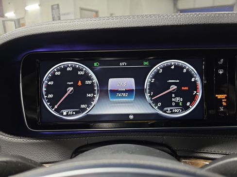 Used 2015 Mercedes-Benz S 550 Sedan image 20