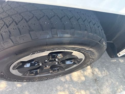 Used 2014 Jeep Wrangler Unlimited Sahara AWD/4WD image 2