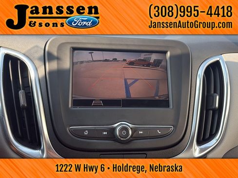 Used 2024 Chevrolet Equinox LT FWD image 19