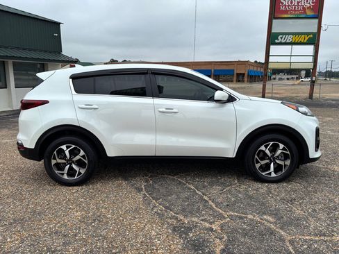 Used 2021 Kia Sportage LX image 6