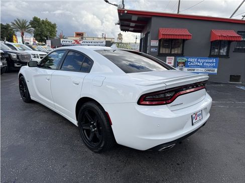 Used 2018 Dodge Charger R/T image 13