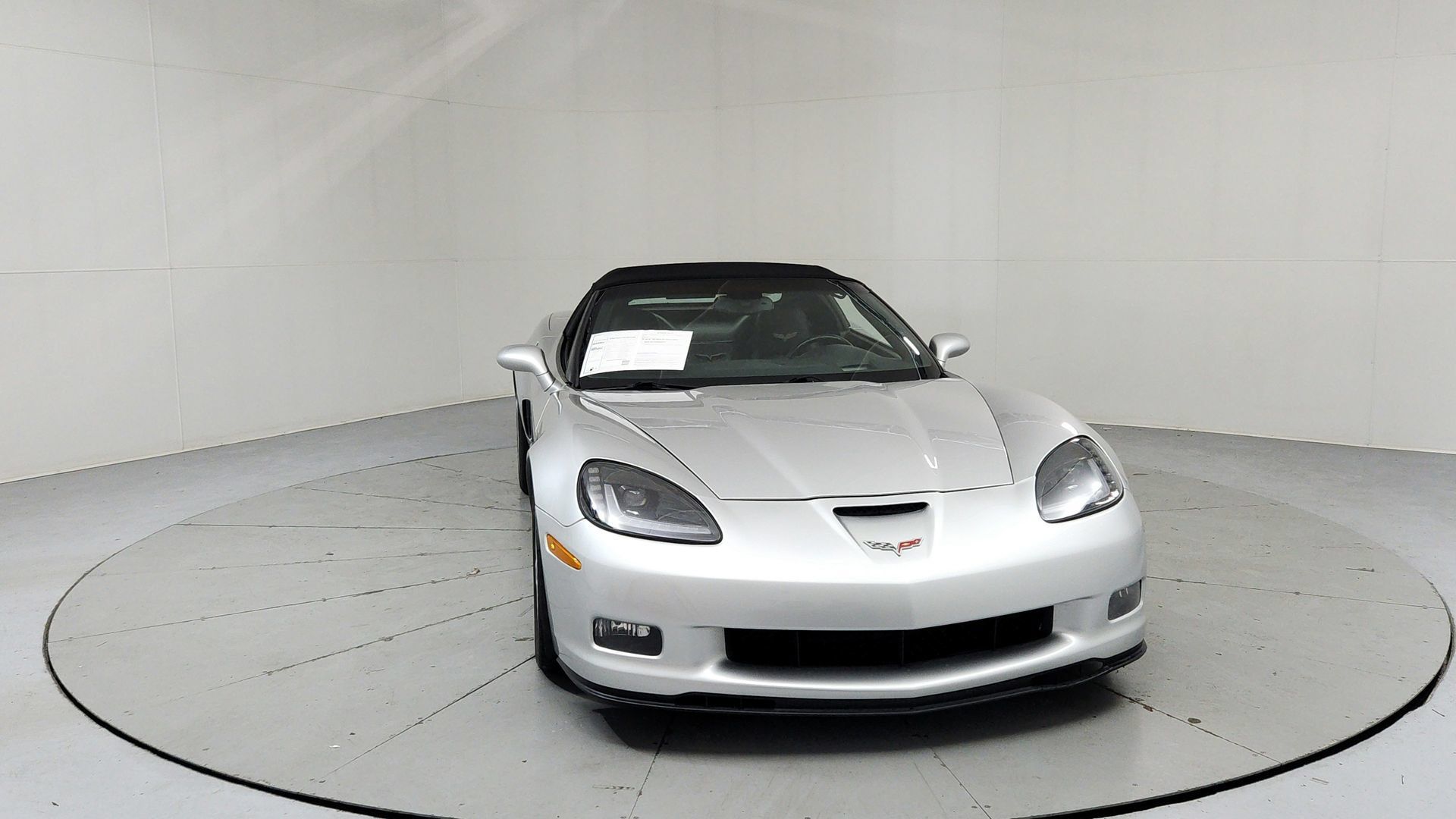 Used 2010 Chevrolet Corvette Grand Sport w/ Preferred Equipment Group RWD image 8