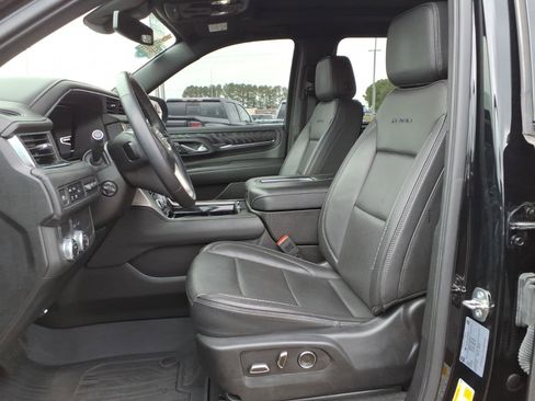 Used 2023 GMC Yukon XL Denali w/ LPO, Floor Liner Package image 19