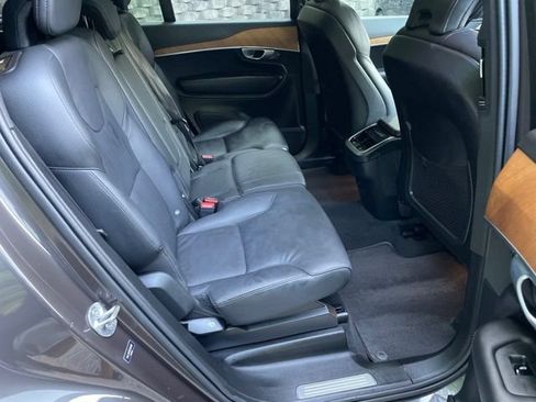 Certified 2024 Volvo XC90 B5 Plus AWD/4WD image 15