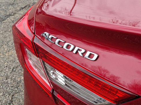 Certified 2019 Honda Accord EX-L image 31
