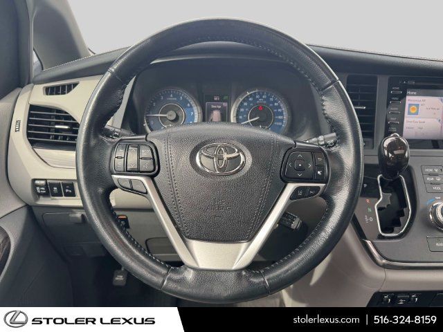Used 2019 Toyota Sienna XLE w/ XLE Navigation Package AWD/4WD image 19