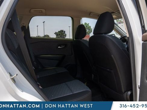 Used 2023 Nissan Rogue SV FWD image 21
