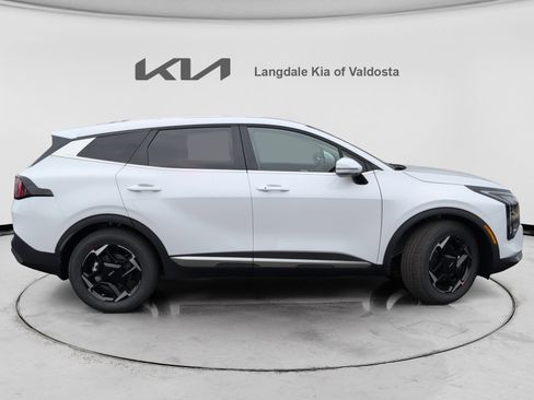 New 2026 Kia Sportage EX FWD image 3